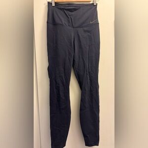 Nike Women's Navy Blue Leggings